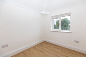 Bed 3- click for photo gallery